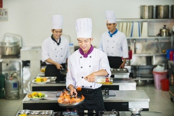 Học kỹ thuật chế biến món ăn ra làm gì 1